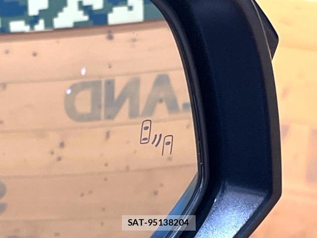 Toyota Land Cruiser FJ 2026-06 8218424-5
