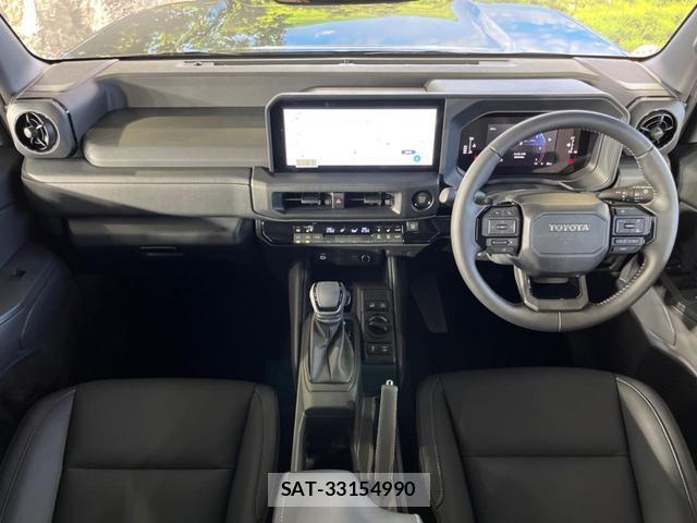 Toyota Land Cruiser FJ 2026-06 8219178-2