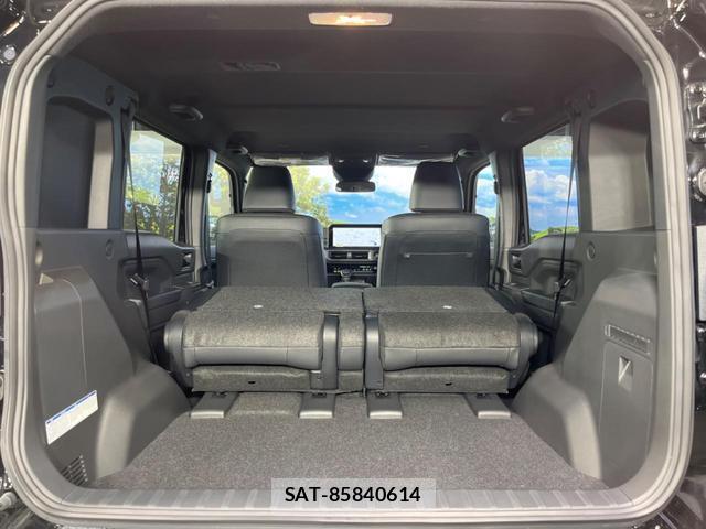 Toyota Land Cruiser FJ 2026-07 8219183-10