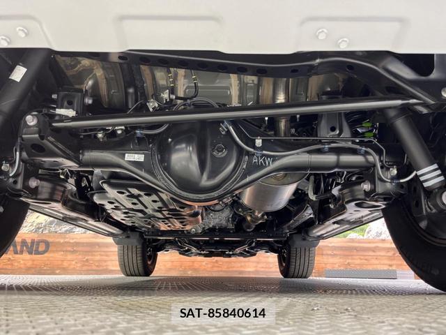 Toyota Land Cruiser FJ 2026-07 8219183-19