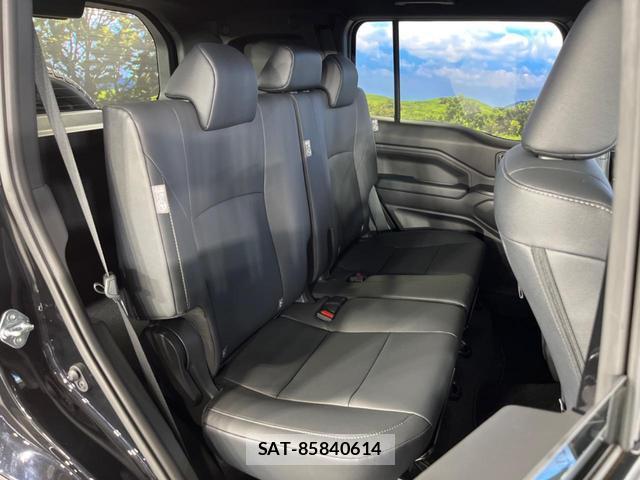 Toyota Land Cruiser FJ 2026-07 8219183-9