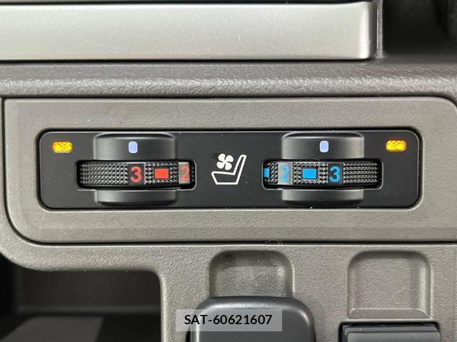 Toyota LAND CRUISER PRADO 2022-04 8218727-6