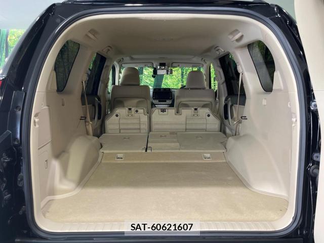 Toyota LAND CRUISER PRADO 2022-04 8218727-9