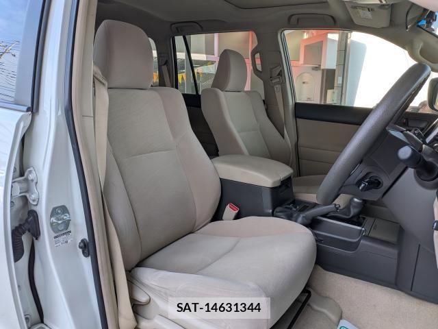 Toyota LAND CRUISER PRADO 2021-11 8218808-13