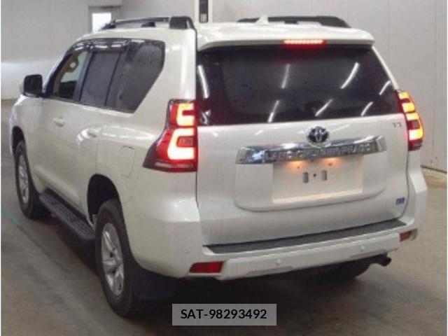 Toyota LAND CRUISER PRADO 2023-01 8218907-1