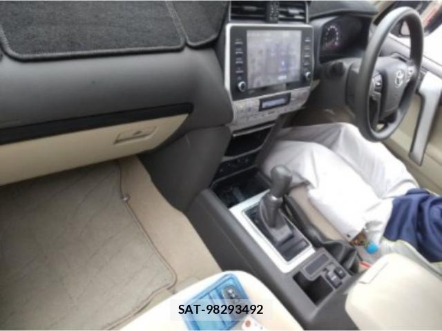 Toyota LAND CRUISER PRADO 2023-01 8218907-2