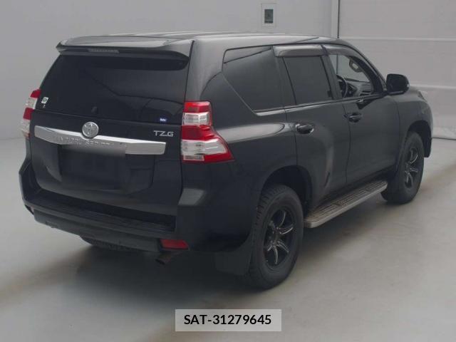 Toyota LAND CRUISER PRADO 2015-02 8218990-1