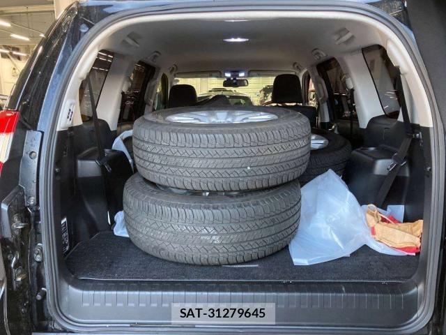 Toyota LAND CRUISER PRADO 2015-02 8218990-8