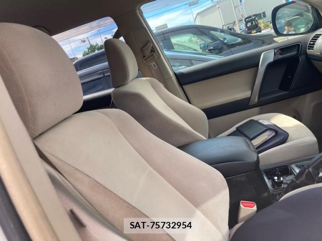 Toyota LAND CRUISER PRADO 2010-12 8219563-14