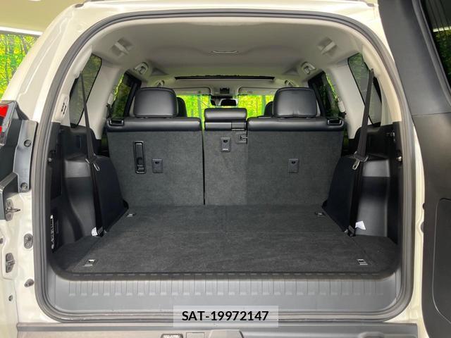 Toyota LAND CRUISER PRADO 2023-02 8219680-10