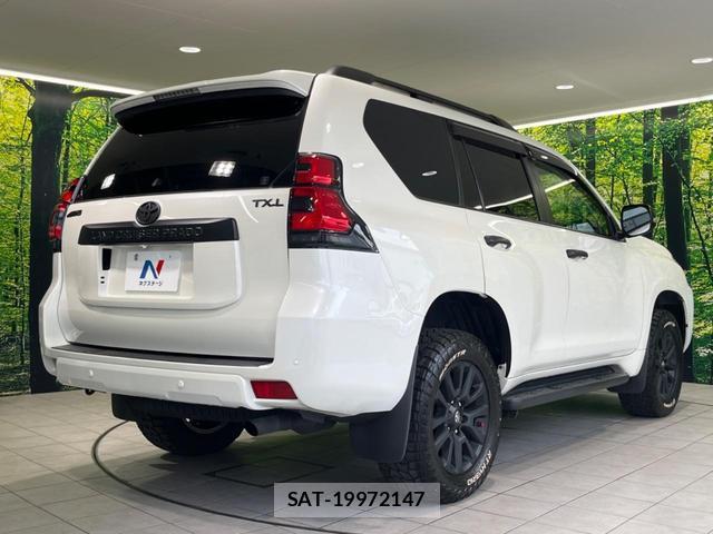 Toyota LAND CRUISER PRADO 2023-02 8219680-16