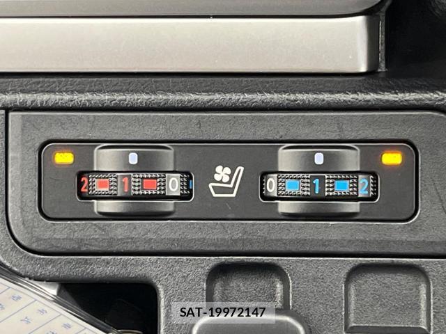 Toyota LAND CRUISER PRADO 2023-02 8219680-6