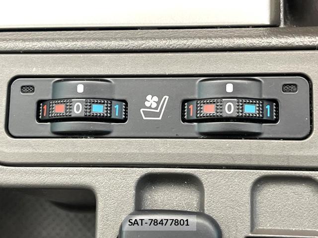 Toyota LAND CRUISER PRADO 2023-08 8220375-6