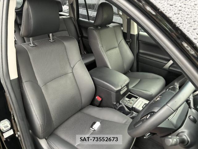 Toyota LAND CRUISER PRADO 2022-10 8220461-3