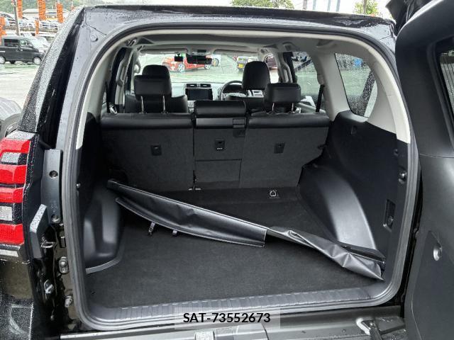 Toyota LAND CRUISER PRADO 2022-10 8220461-6