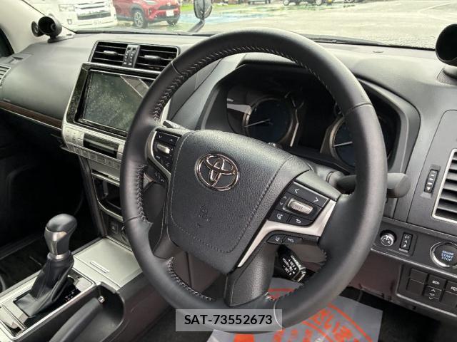 Toyota LAND CRUISER PRADO 2022-10 8220461-8