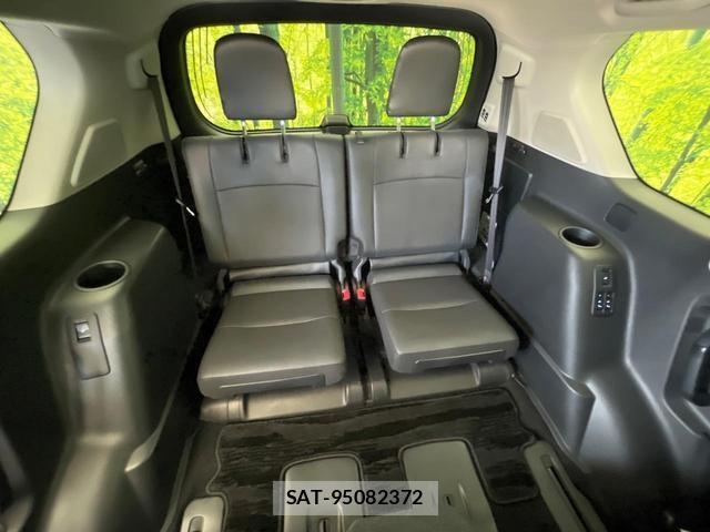 Toyota LAND CRUISER PRADO 2023-10 8221378-10