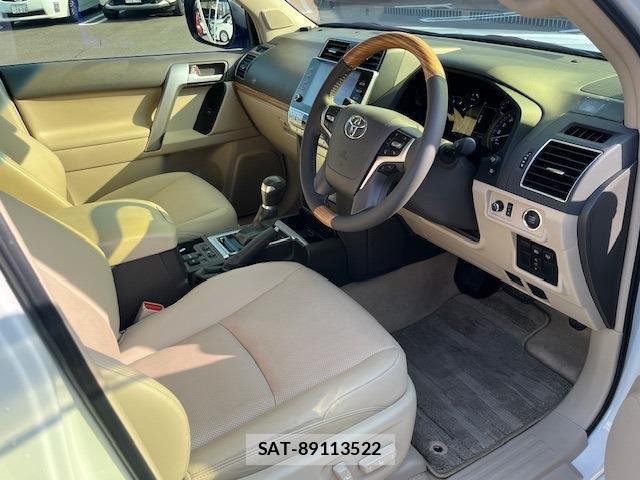 Toyota LAND CRUISER PRADO 2023-02 8221595-11