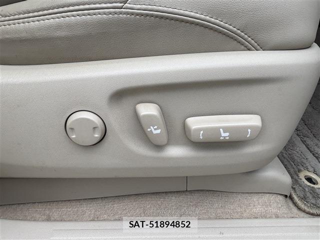 Toyota LAND CRUISER PRADO 2022-09 8221596-15