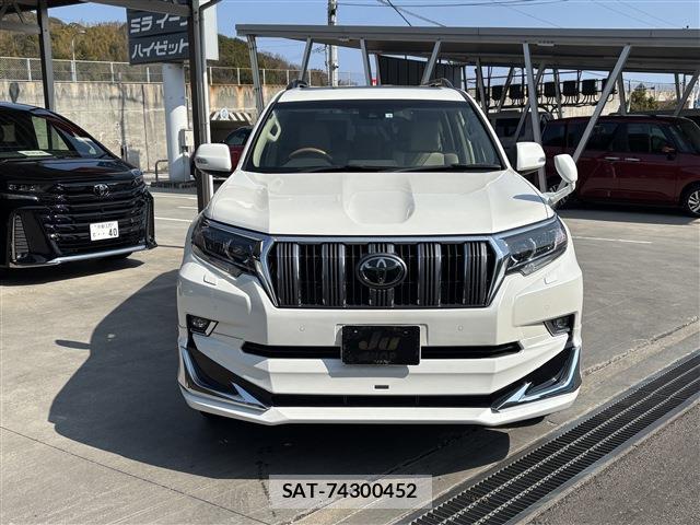 Toyota LAND CRUISER PRADO 2022-09 8221597-1
