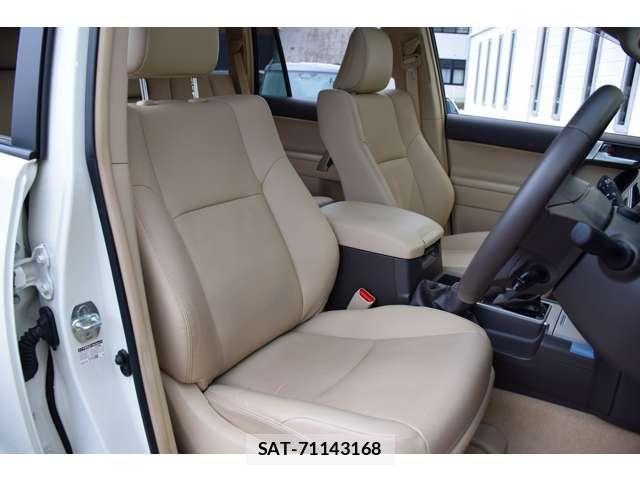 Toyota LAND CRUISER PRADO 2023-03 8223215-18