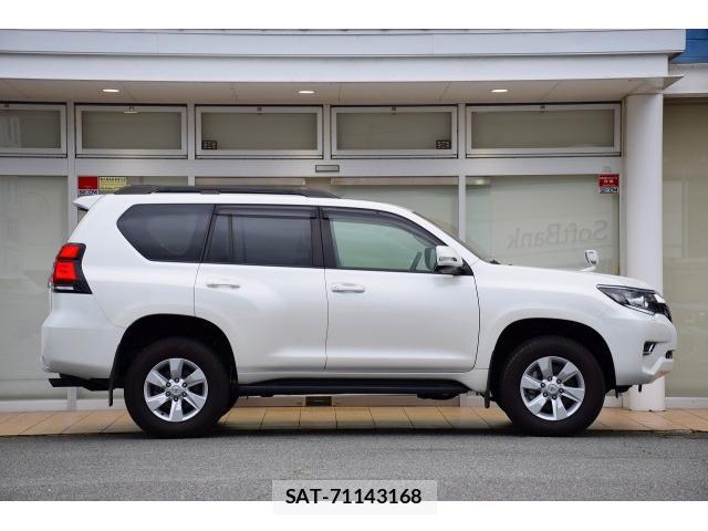 Toyota LAND CRUISER PRADO 2023-03 8223215-2
