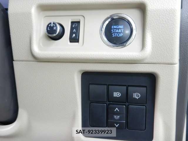 Toyota LAND CRUISER PRADO 2023-01 8223928-11
