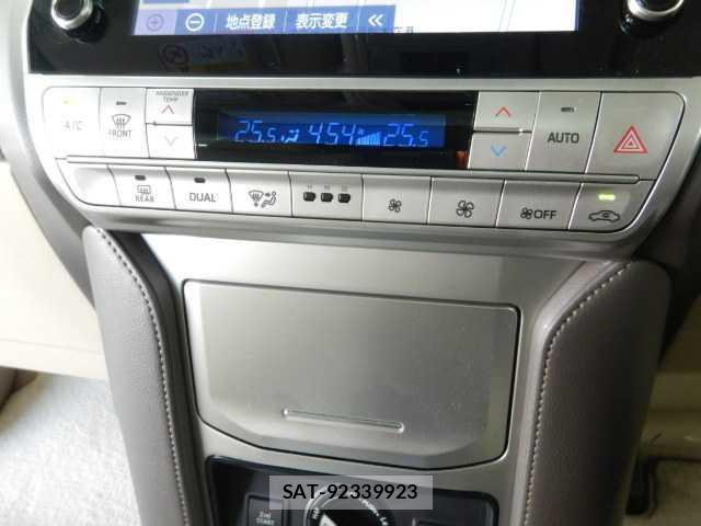 Toyota LAND CRUISER PRADO 2023-01 8223928-9