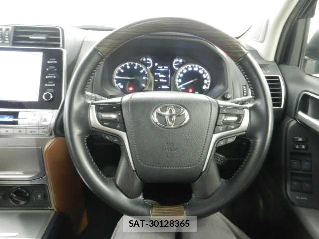 Toyota LAND CRUISER PRADO 2021-12 8223931-7