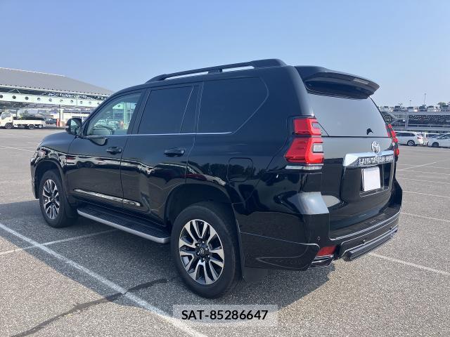 Toyota LAND CRUISER PRADO 2023-03 8224081-1