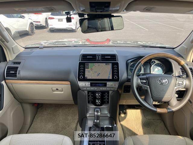 Toyota LAND CRUISER PRADO 2023-03 8224081-2