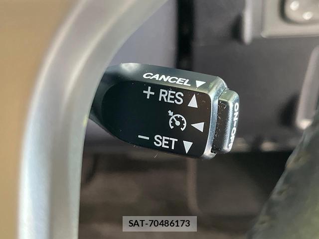 Toyota LAND CRUISER PRADO 2015-08 8224203-5