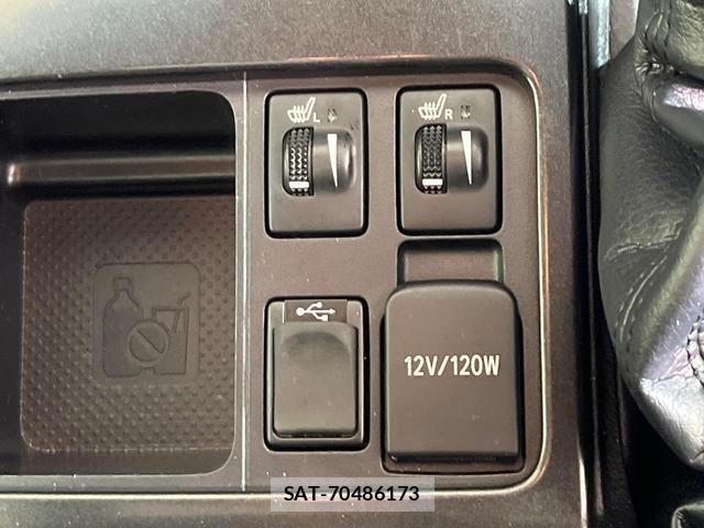 Toyota LAND CRUISER PRADO 2015-08 8224203-6