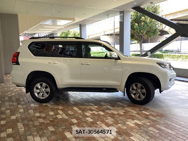 Toyota LAND CRUISER PRADO 2022-07 8224515-13