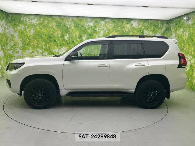 Toyota LAND CRUISER PRADO 2023-09 8225177-1