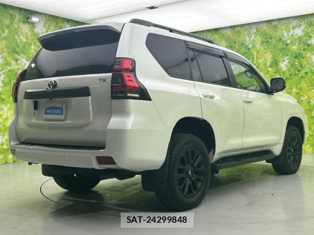 Toyota LAND CRUISER PRADO 2023-09 8225177-2