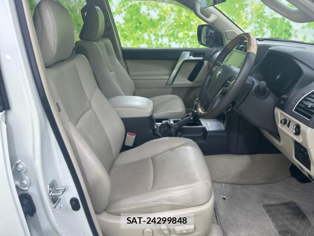 Toyota LAND CRUISER PRADO 2023-09 8225177-3