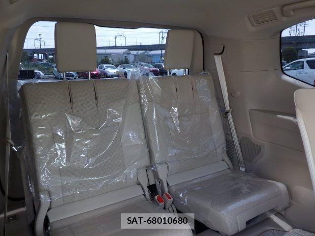 Toyota LAND CRUISER 2023-09 8216957-6