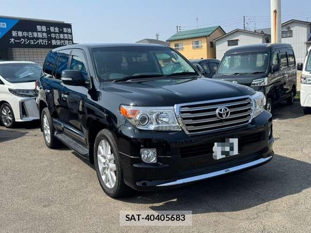 Toyota LAND CRUISER 2014-09 8218122-1