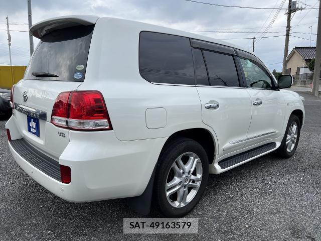 Toyota LAND CRUISER 2011-07 8218306-14