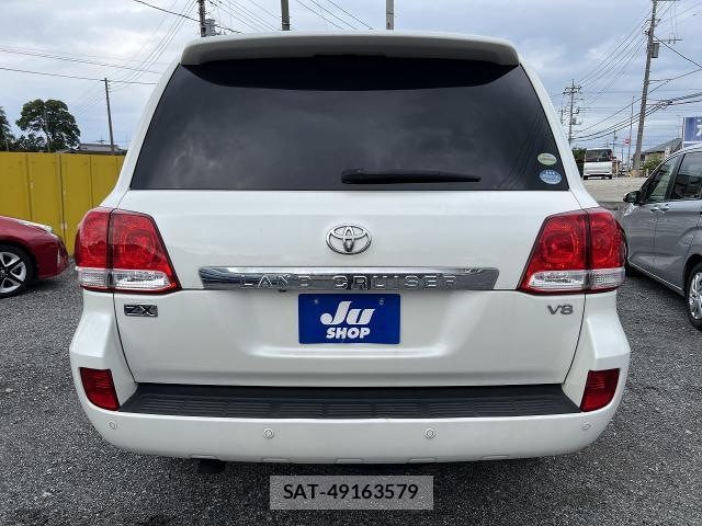 Toyota LAND CRUISER 2011-07 8218306-15
