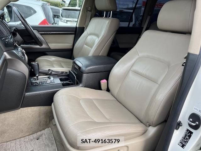 Toyota LAND CRUISER 2011-07 8218306-19