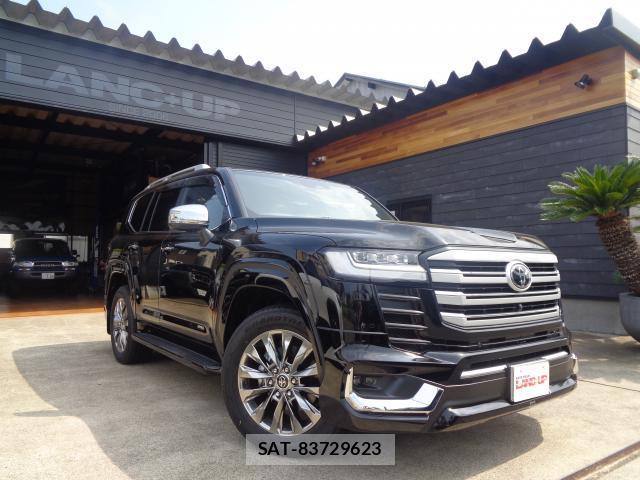 Toyota LAND CRUISER 2025-07 8220520-0