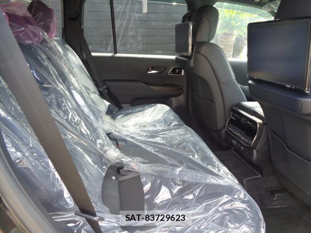 Toyota LAND CRUISER 2025-07 8220520-14