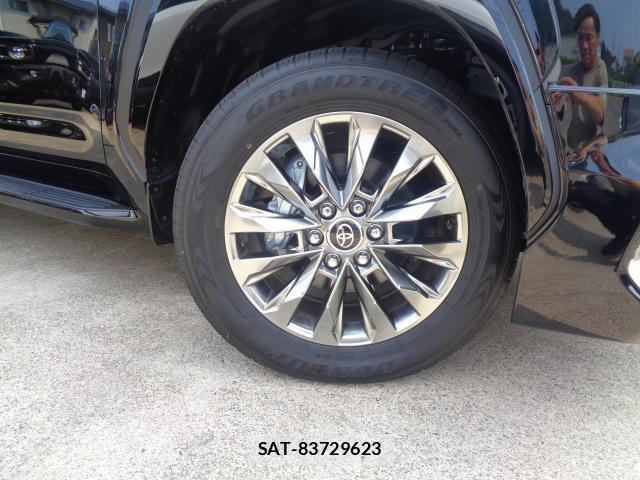 Toyota LAND CRUISER 2025-07 8220520-4
