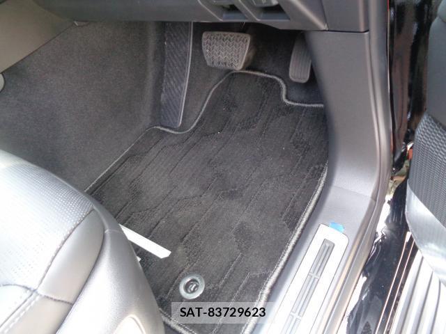 Toyota LAND CRUISER 2025-07 8220520-6