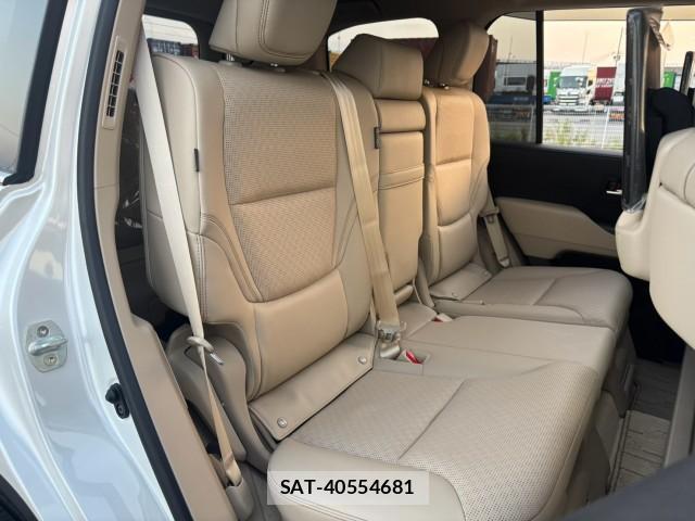 Toyota LAND CRUISER 2025-09 8221464-11