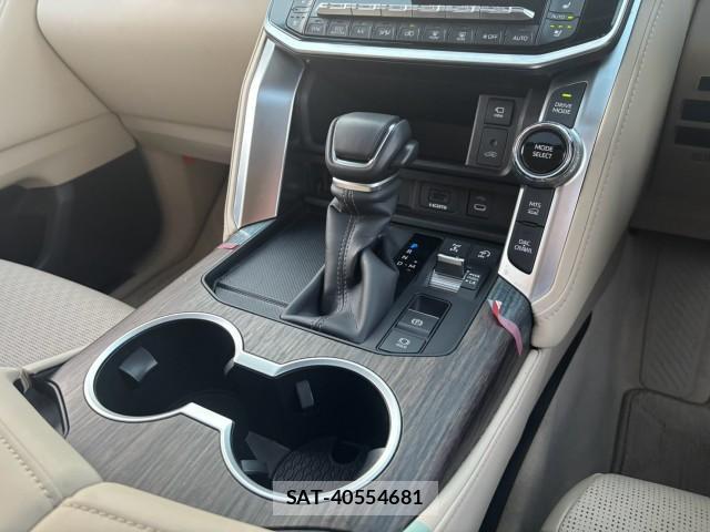 Toyota LAND CRUISER 2025-09 8221464-15