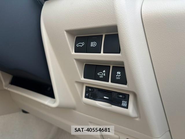 Toyota LAND CRUISER 2025-09 8221464-16