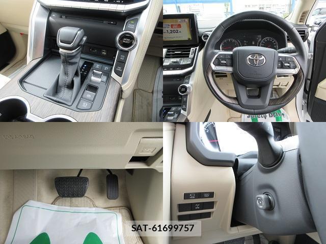 Toyota LAND CRUISER 2023-07 8222610-13